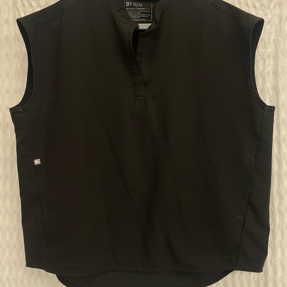 FIGS Black Rafaela Oversized Scrub Top